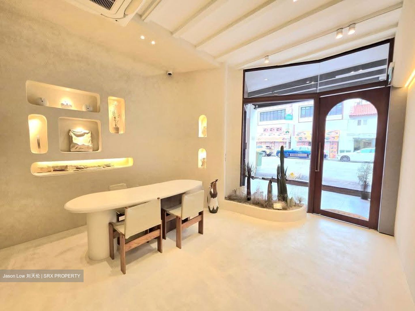North Bridge Road (D7), Office #634599401